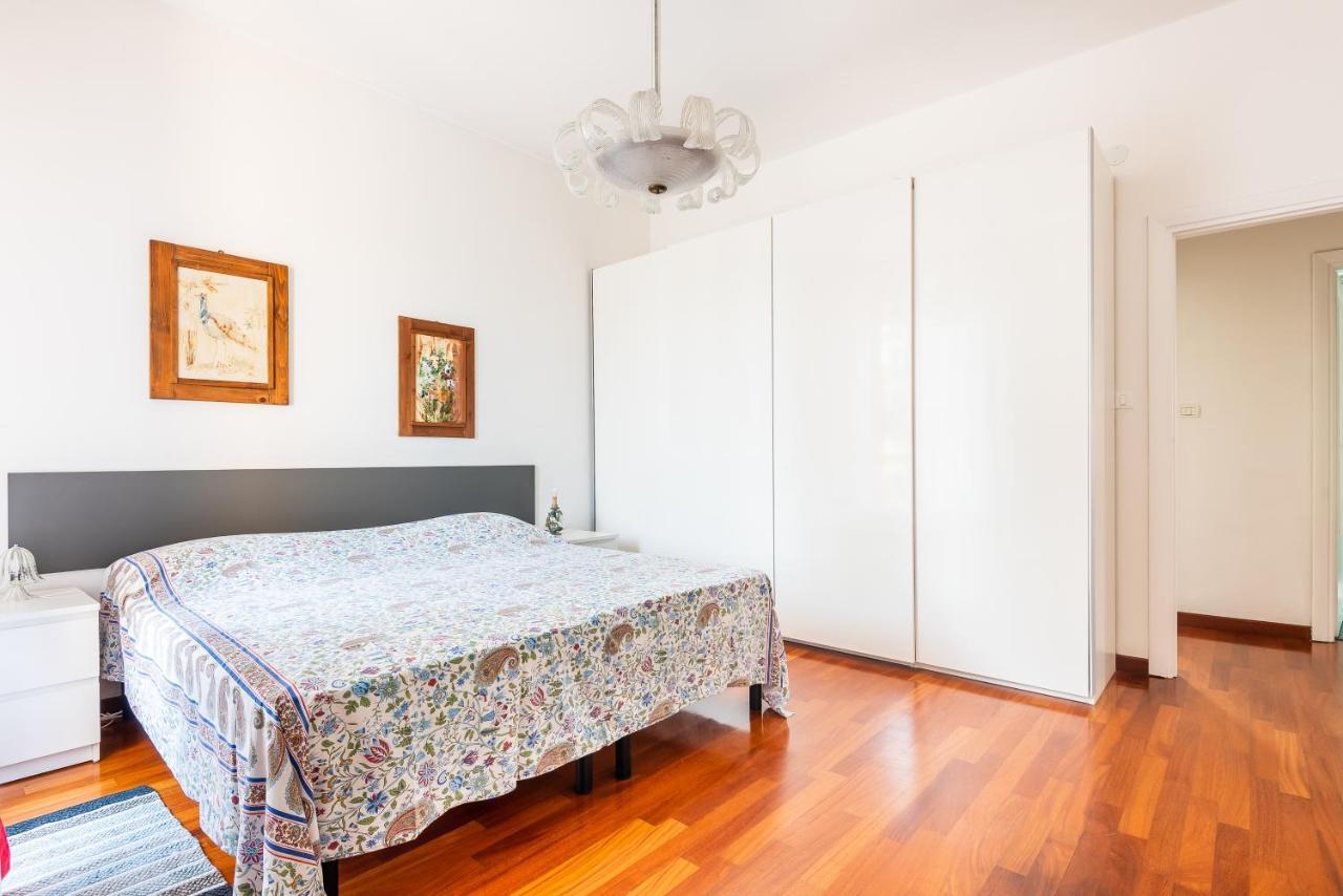 Arno River View Apartment Terraces, Free Parking ฟลอเรนซ์ ภายนอก รูปภาพ